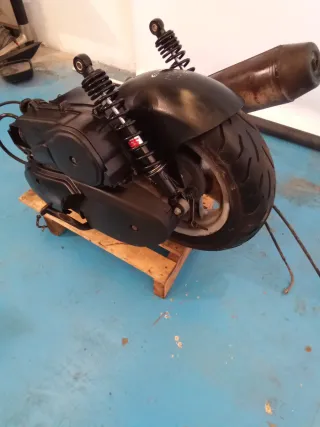 Motor Suzuki Burgman 2004