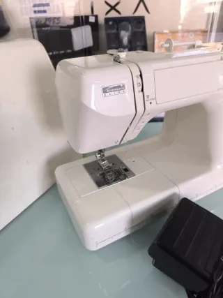 Maquina de coser Kenmore