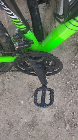 Bicicleta Rockrider 24 Nero e Verde