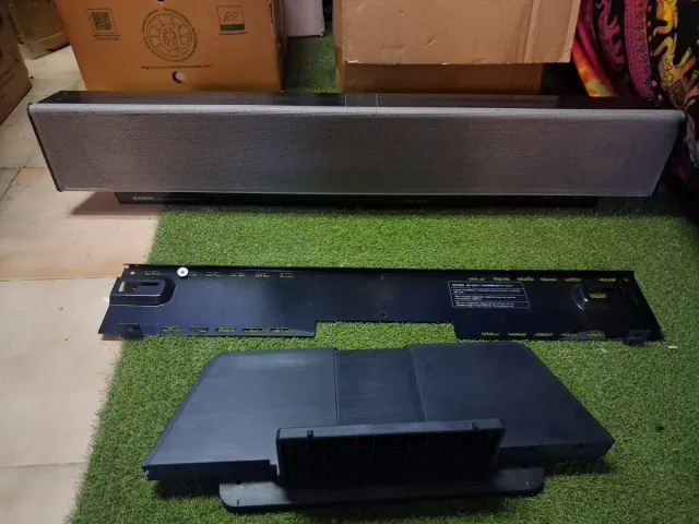 Barra de Sonido Yamaha Negra/Gris