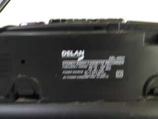 Radiocasete Delan Negro.