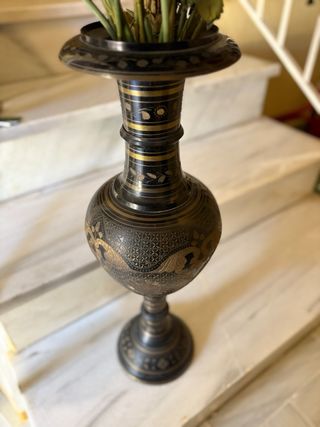 Jarrón Marroquí Metal Negro y Dorado