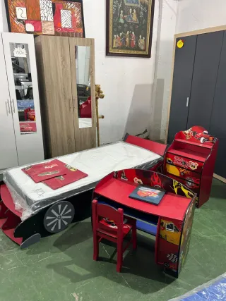 Conjunto dormitorio infantil coche