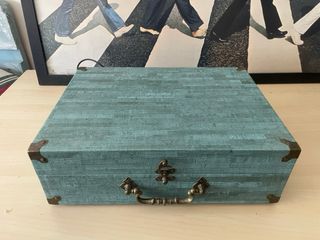 Maleta Tocadiscos Vintage Azul y Negro + vinilo