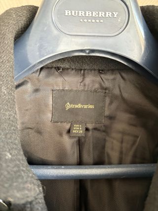 Abrigo Stradivarius