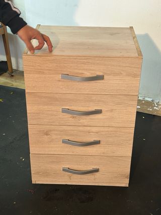 Mesitas de noche 4 cajones (x2)
