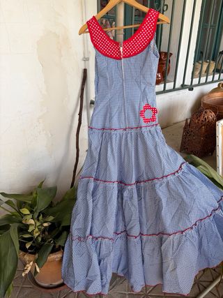 Traje de flamenca niña de 15 € a 30€