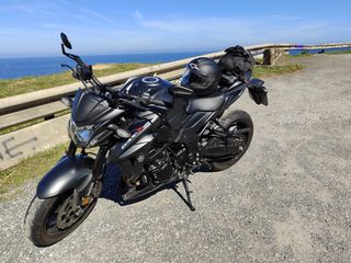 Suzuki GSX-S 750 Negra