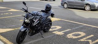 Suzuki GSX-S 750 Negra
