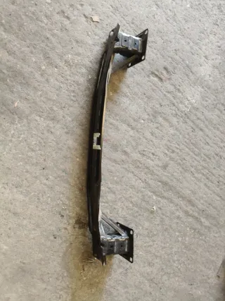 Traviesa Trasera Audi Q5 06/2016