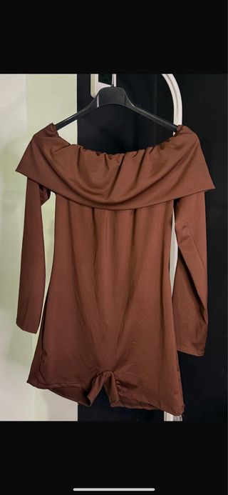 Mono palabra de honor negro, marrón y gris