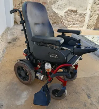 Silla de ruedas eléctrica basculante