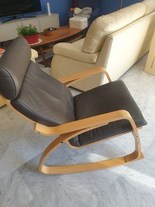 Sillón mecedora Ikea Pöang funda piel