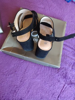 Sandalias negras tacón talla 36