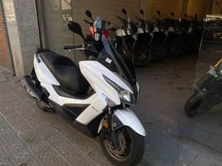KYMCO GRAND DINK 300 ABS