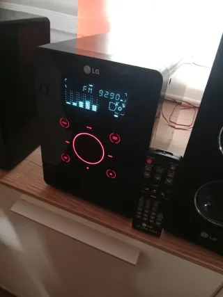 Equipo de música LG negro