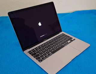 MacBook Air M1 13 Pulgadas Color Plata