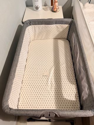 Cuna colecho gris con colchón