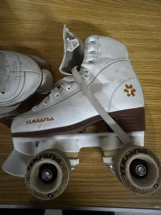 Patines de 4 ruedas blancos