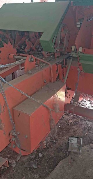 Empacadora paquete pequeño Gallignani 1600.