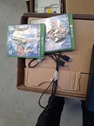 Xbox One X Nero + Giochi