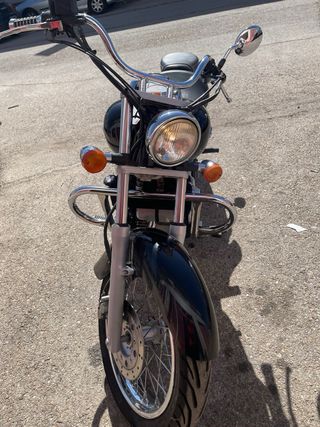 Honda Shadow VT 125C Negra