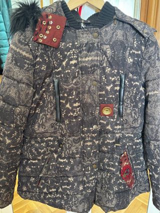 Anorak Desigual Encaje Negro Beige