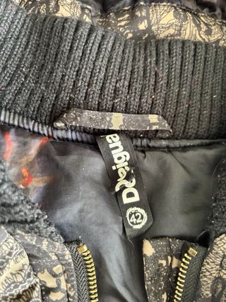 Anorak Desigual Encaje Negro Beige