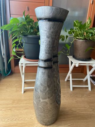 JARRON DECORATIVO CERÁMICA NEGRO/PLATA RELIEVE