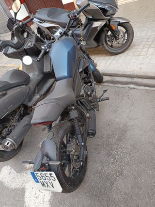 Moto Zontes C125 - como nueva - 964 km