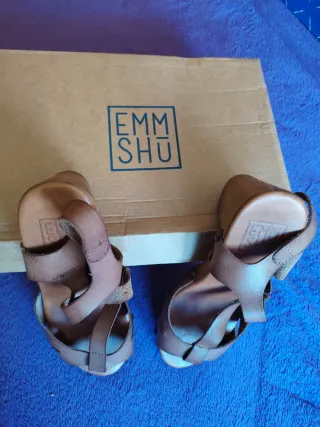 Sandalias tacón Emma Go marrones