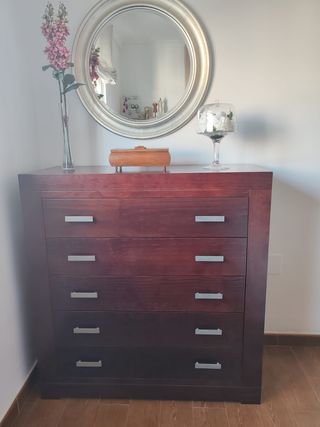 Dormitorio madera maciza: 2 cómodas + 2 mesitas