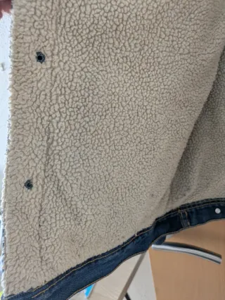 Chaqueta vaquera Pull&Bear con borreguito