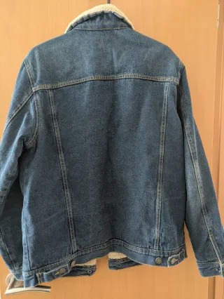 Chaqueta vaquera Pull&Bear con borreguito