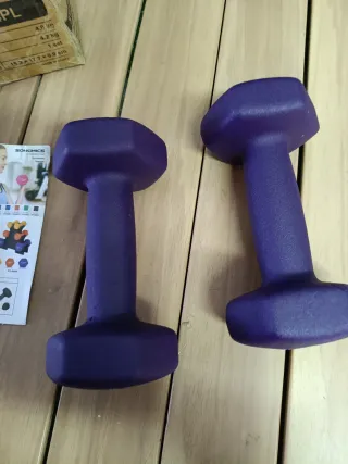 SONGMICS Juego 2 Mancuernas 2KG Morado Mate