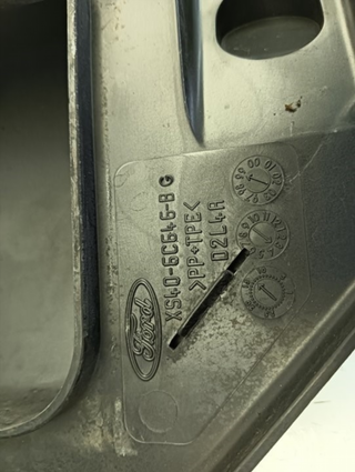 TAPA MOTOR FORD FOCUS BERLINA (CAK) C9DA XS406C64