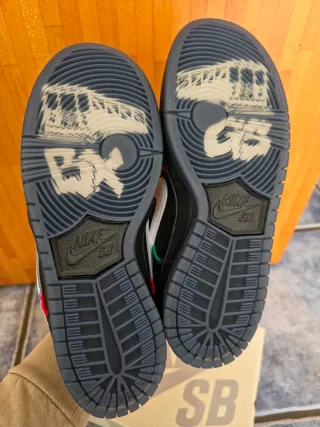 Nike SB Dunk low Bronx Girls Skate