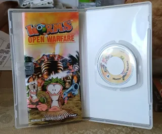 PSP Worms: Open Warfare Videojuego