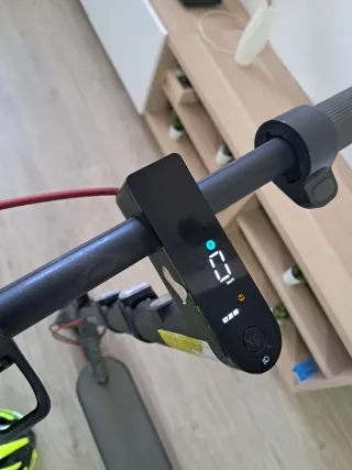 Patinete Eléctrico Xiaomi + Casco