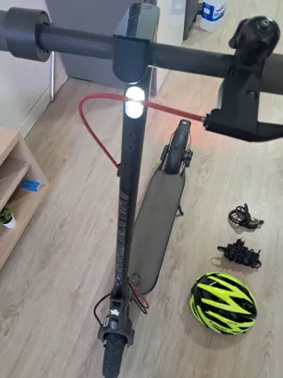 Patinete Eléctrico Xiaomi + Casco