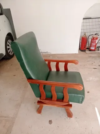 4 Sillones mecedora madera y polipiel