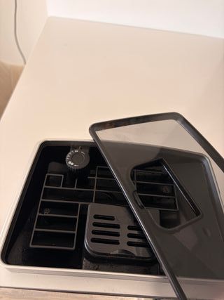 DeLonghi Magnifica S + Espumador + Descalcificador