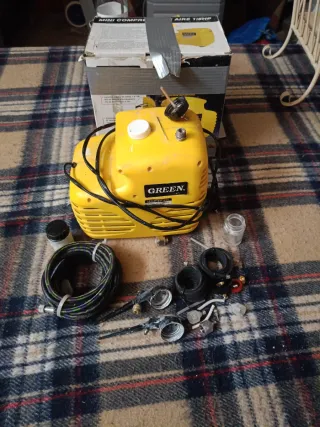 Compresor Eléctrico GREEN 1/8HP + Accesorios