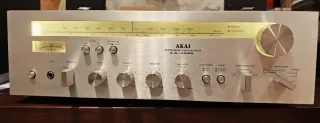 Akai AA-1020 Receptor Estéreo Plata