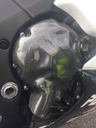 Tapas motor Yamaha carbono