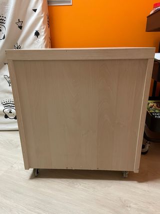 Mueble Cajonera verde con ruedas