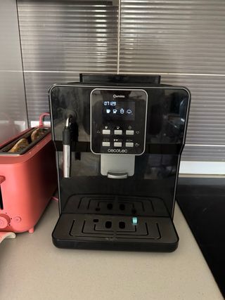 Cafetera Cecotec Cumbia 6000 Negra