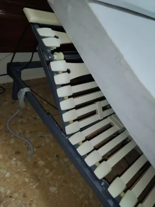 Cama articulada madera y metal