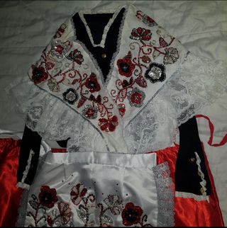 Traje Cartagenera plata y Rojo