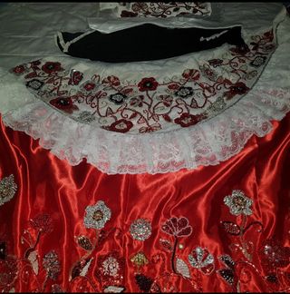 Traje Cartagenera plata y Rojo